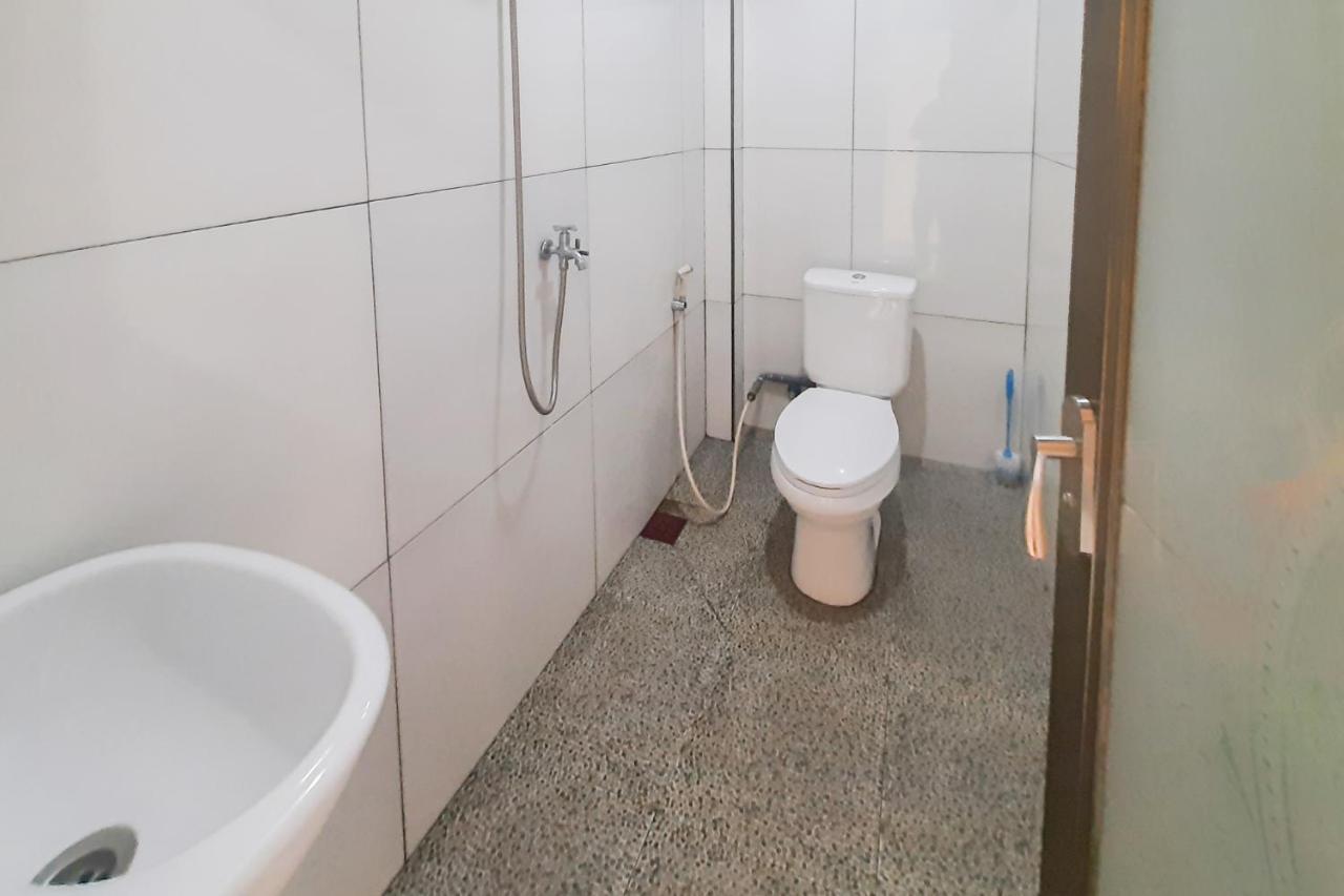 Delvia Bromo Homestay Mitra Reddoorz パスルアン エクステリア 写真
