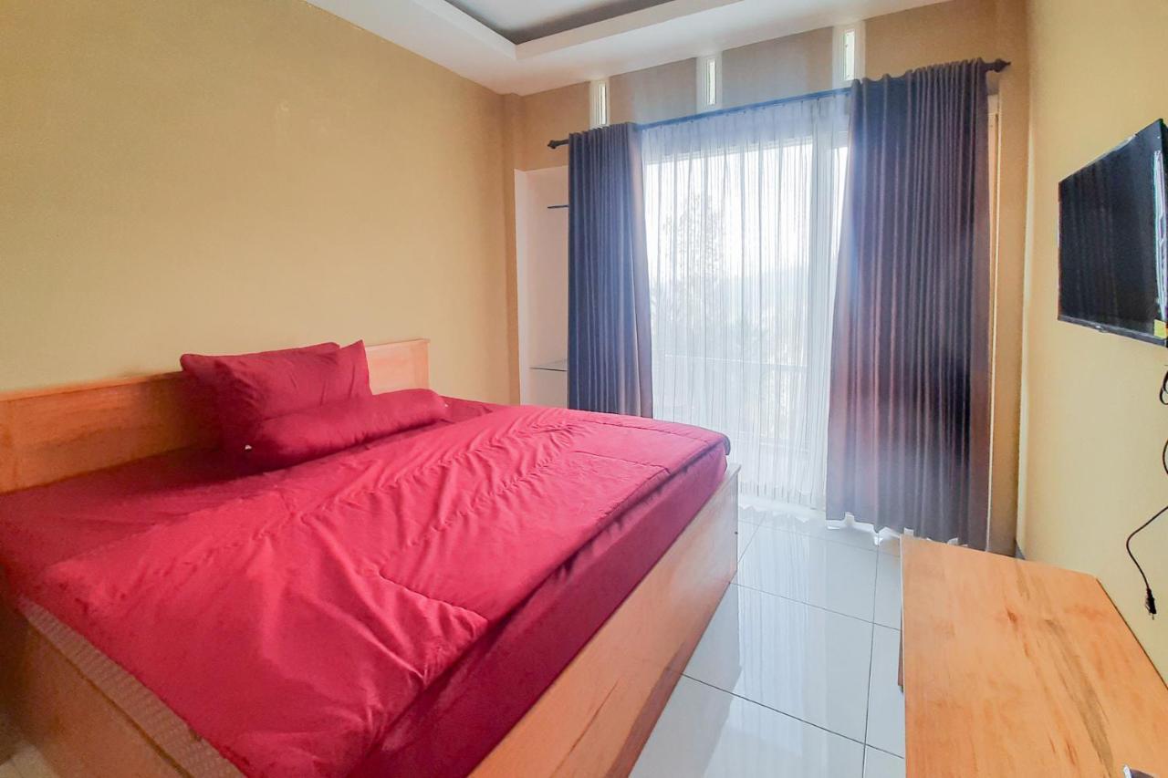 Delvia Bromo Homestay Mitra Reddoorz パスルアン エクステリア 写真