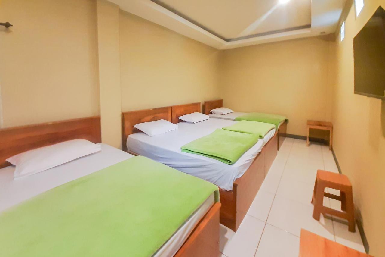 Delvia Bromo Homestay Mitra Reddoorz パスルアン エクステリア 写真